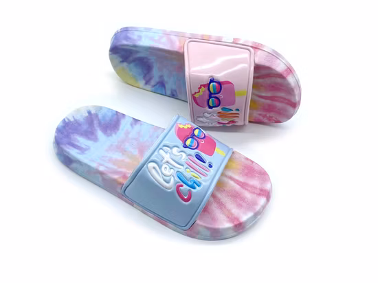 2022 Neue Kollektion für Kinder: Günstiger Slipper mit maßgeschneidertem PU-Obermaterial